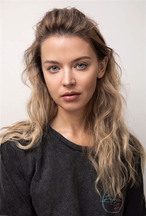 Мария Лаврова — биография, фильмография, фотографии актрисы