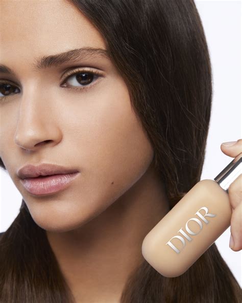 Viralno Dior rumenilo ima četiri nove nijanse
