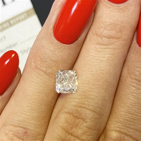 Діамант 2,0 карат – Diva Home of Diamonds
