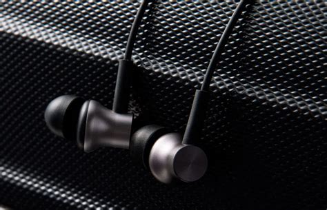 Xiaomi launches new Mi Earphones, Mi Earphones Basic in India starting ...