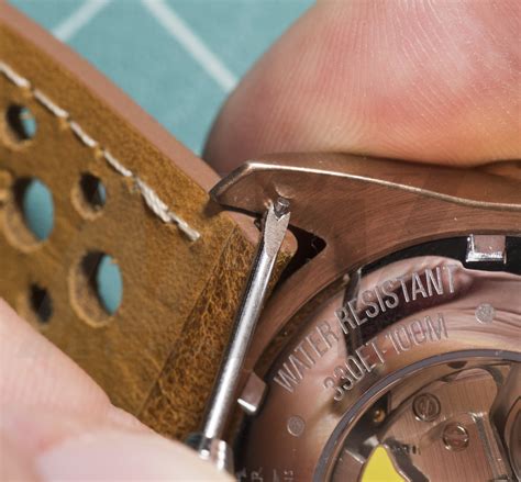 how to replace watch strap 1
