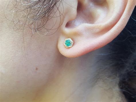 0.38 ct. Cocktail-Style Halo Emerald Stud Earrings Round cut Natural C