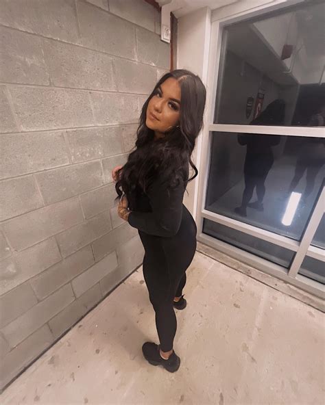 Mami megz💜 (@meghan100__) • Instagram photos and videos