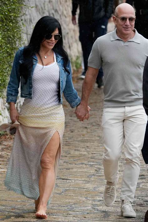 All of Lauren Sánchez's Positively Bridal White Outfits | Photos