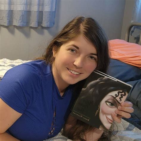 Lisa Tickle's Instagram, Twitter & Facebook on IDCrawl