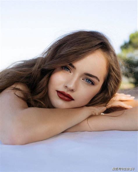 俄罗斯女模Kristina Pimenova，面容精致美到极致-搜狐大视野-搜狐新闻