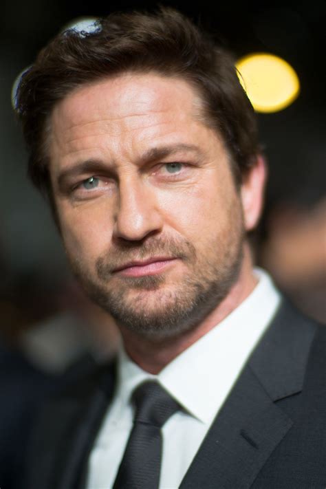 Gerard Butler Nude - Cloud Console