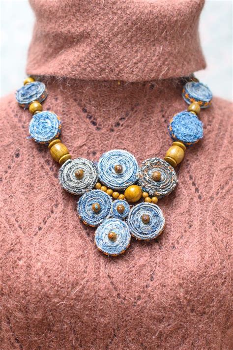 Колье в стиле бохо | Beaded necklace, Crochet necklace, Beaded