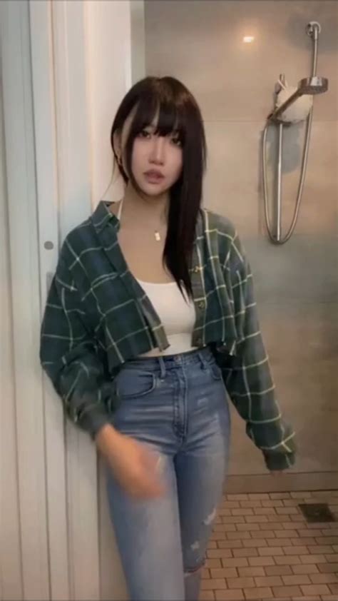 AriaSaki Dancing : r/OfflinetvGirls
