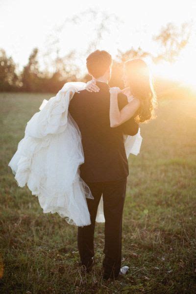 amazing wedding poses  shock  astound