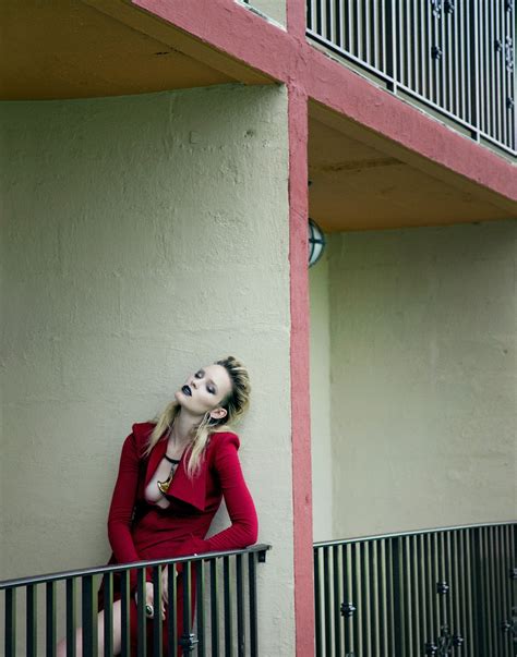 The Magazine Stand: The Red Shoe Diaries