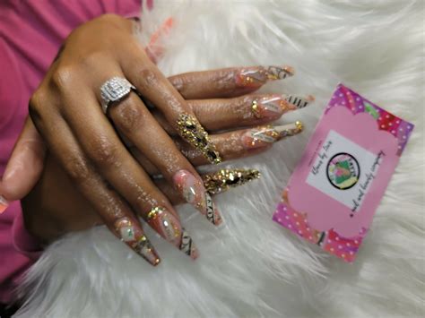 Rising Stars: Meet Alexis Holmes - Voyage ATL Magazine | ATL City Guide