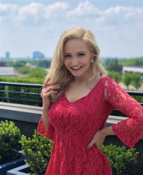 Minnesota Beauty : r/2busty2hide