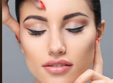 where to place highlighter on face 4