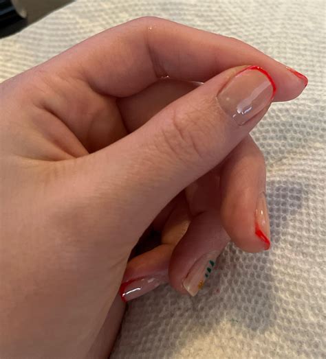 What should I do on my other hand?! My left hand can’t make these