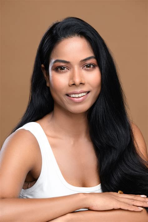 Female Models for Hire In Delhi | Freelance Female Models in Delhi