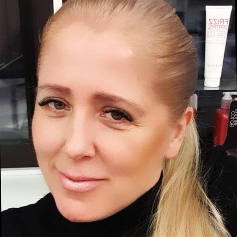 Anna Kostecka – Specjalista ds komunikacji aptecznej – S-lab Sp. z o.o ...
