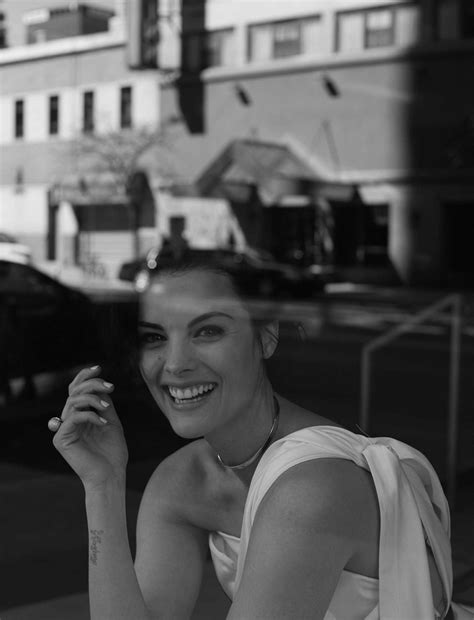 Jaimie Alexander With A Touch Of Class - The Fappening Leaked Photos