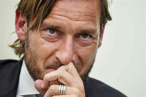 Francesco Totti | in arrivo il quarto figlio? | Noemi Bocchi incinta ...