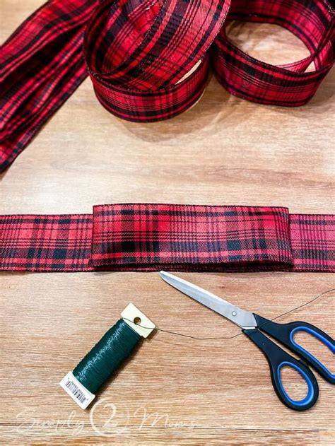 How to Make an Easy Christmas Bow | Hometalk