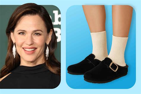 Jennifer Garner's Slip-On Shoes Are the Comfy Style You'll Wear Nonstop
