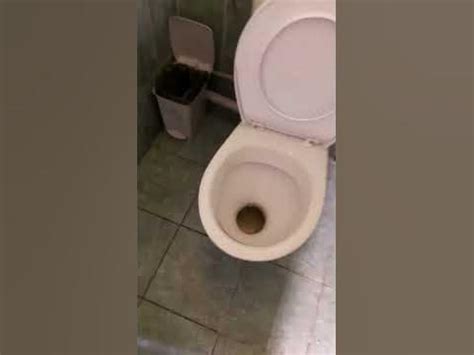 Типичный туалет в школе #рек #рекомендации #хочуврек #shorts #школа # ...