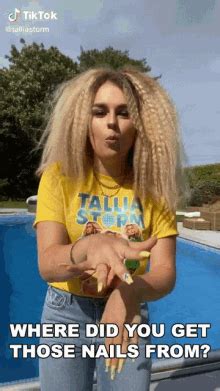 Getting Nails Done GIFs | Tenor