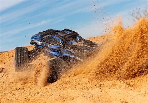 Traxxas XRT Ultimate - Blue - Canada Hobbies