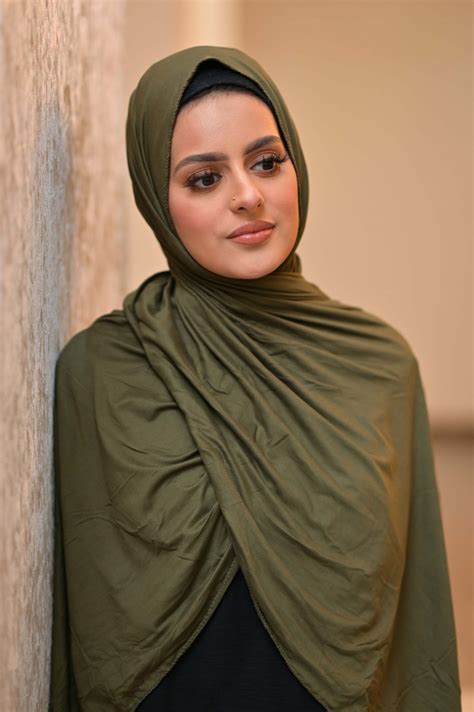 Your No.1 Online Hijab Store | Quality And Affordable Hijabs & Clothing