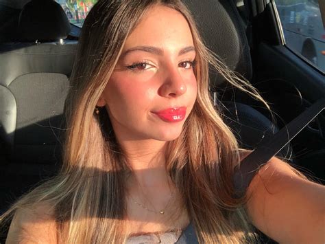 Camila Aquino (@cami_aquino) • Instagram photos and videos