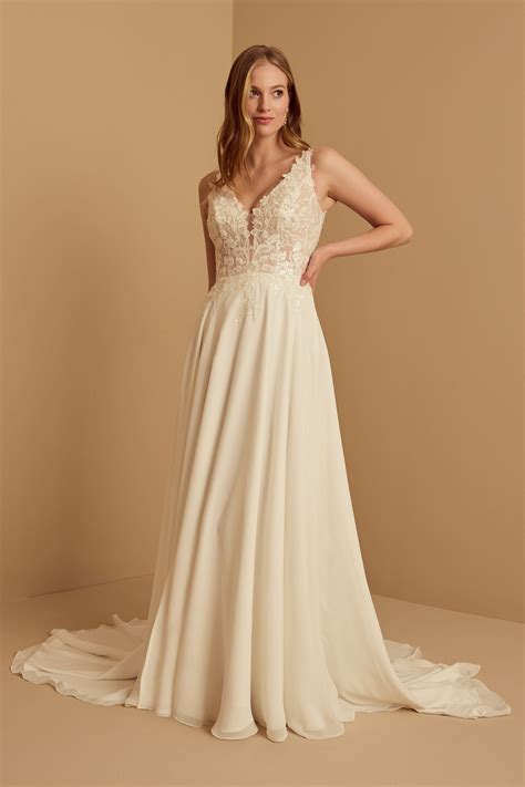 Coral Dress | Vow'd Weddings