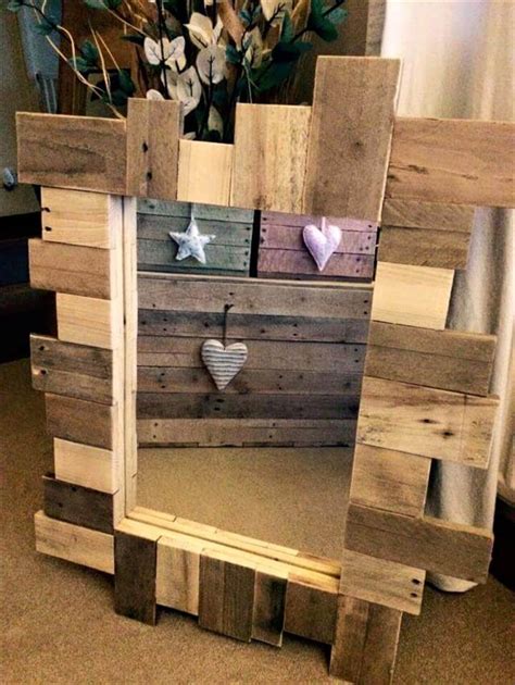 47+ Pallet Mirror Ideas Background