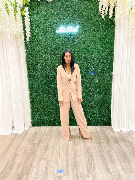 Mia Reid Collection....Back to the Beach... Coastal Virginia Fashion