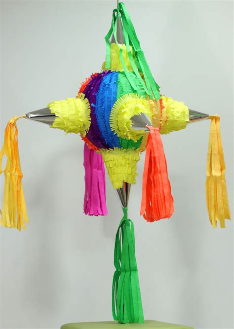 Классическая пиньята "Факил" из каталога mir-pinata.ru