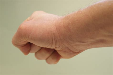 Fotos gratis : mano, pierna, dedo, brazo, uña, de cerca, cuerpo humano ...