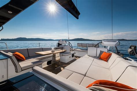 Bénéteau Oceanis 62 | 19m Luxury Cruising Sailing Yacht
