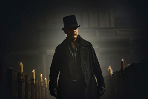 Tom Hardy on Taboo Season 1, Creating James Delaney | Collider