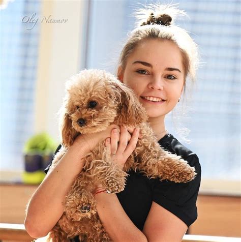 Arina Averina (Russia)🇷🇺 & Hassan. Their coach Irina Viners dog ...