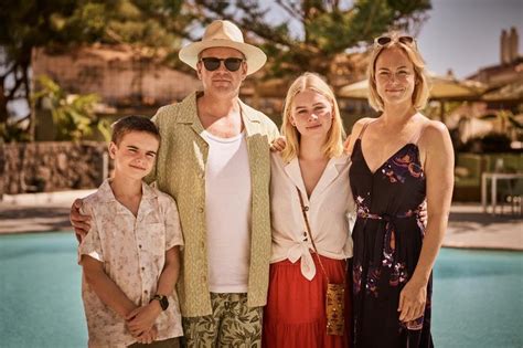 Остров Пальма (сериал, 2024, 1 сезон) — Фильм.ру