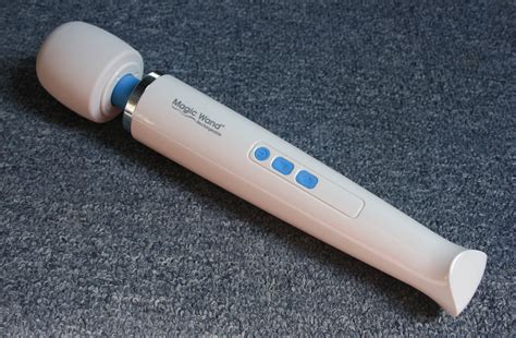 Review: Magic Wand Rechargeable – Girly Juice