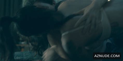 THE HAUNTING OF HILL HOUSE NUDE SCENES - AZNude