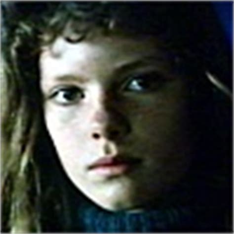 Is-slottet (1987) :: starring: Line Storesund, Hilde Nyeggen Martinsen
