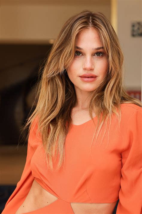 MEREDITH MICKELSON Leaves Hotel Martinez in Cannes 05/27/2023 – HawtCelebs