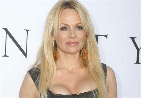 pamela.anderson net worth 2023