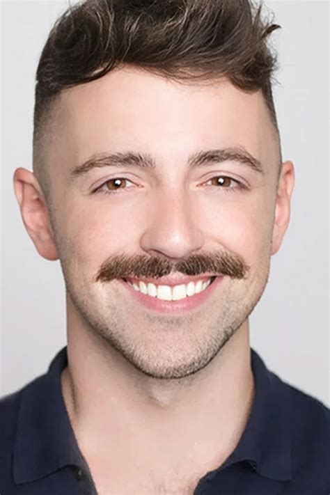 Matteo Lane - Biografía, mejores películas, series, imágenes y noticias