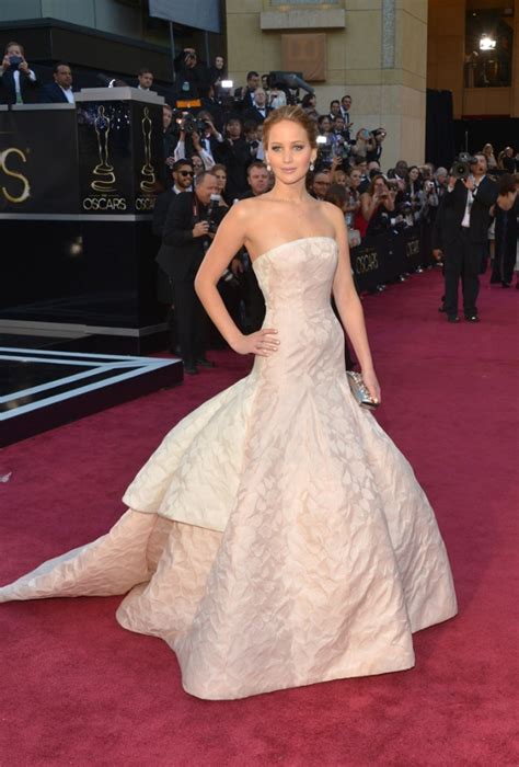 jennifer lawrence  dior haute couture oscars  red carpet