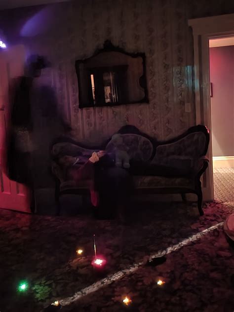 3 friends shared an unforgettable... - Lizzie Borden House