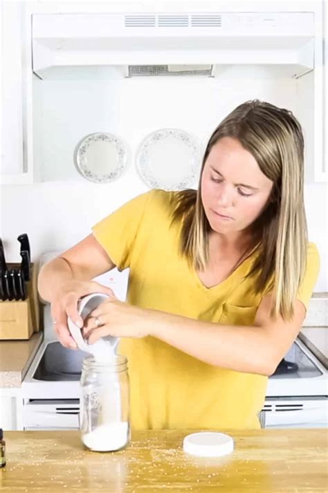 diy laundry scent booster 4