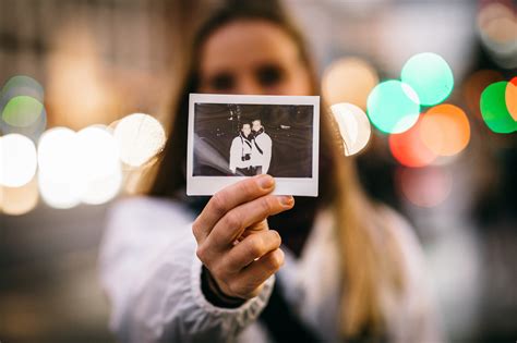 8 Polaroid Fotografen für Promotion am Potsdamer Platz