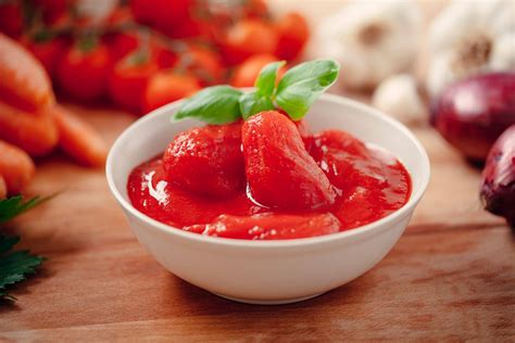 Mutti Whole Peeled Tomatoes A9 (6) : Reliable Food Distributors